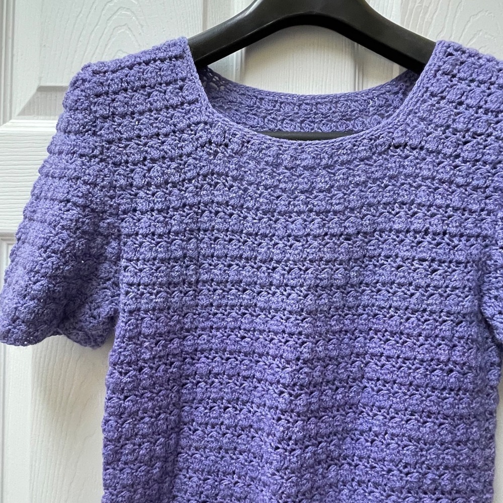 Vintage Women's (XS) Violet Granny Crochet Knit Acrylic Short-Sleeve Sweater